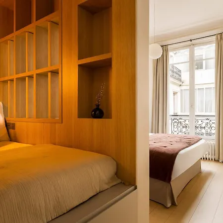 شقة Classy Montaigne 2br 7p *