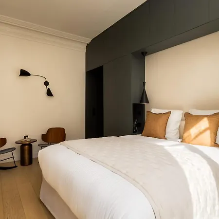 Classy Montaigne 2br 7p * باريس